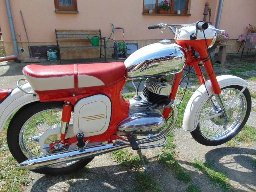 Мотоцикл ява 250