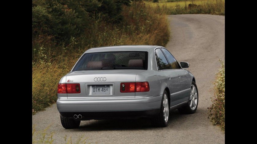 Audi s8 d2 2000