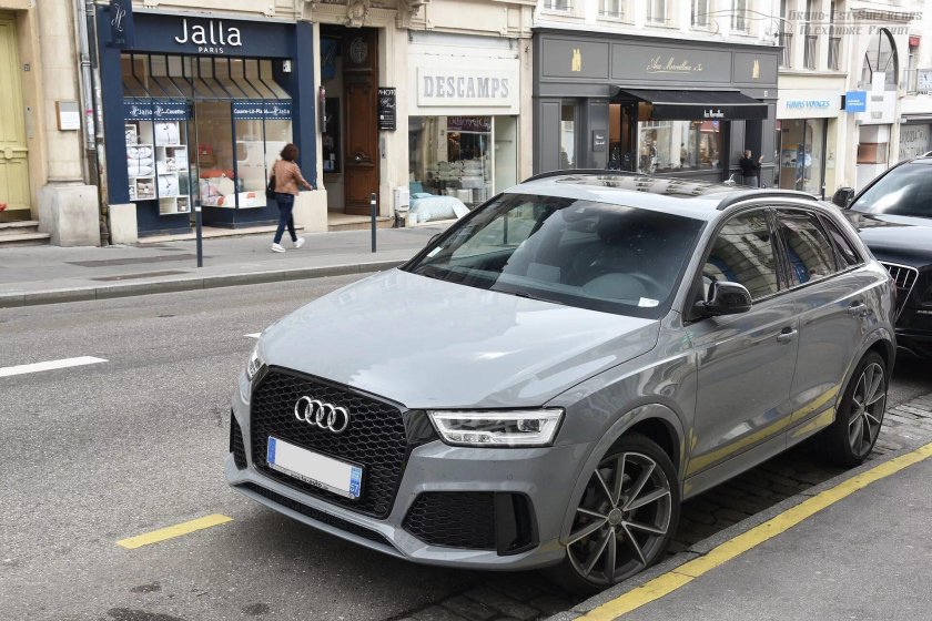 Audi q3 Sportback серый