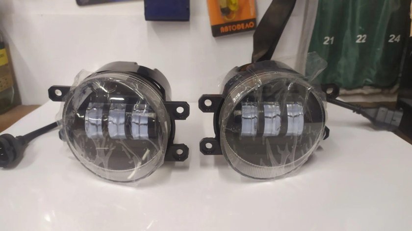 Королла 120 туманки диодные