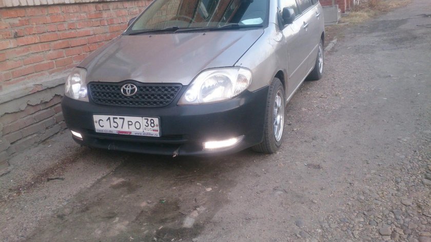 Тойота Королла 121 кузов туманки