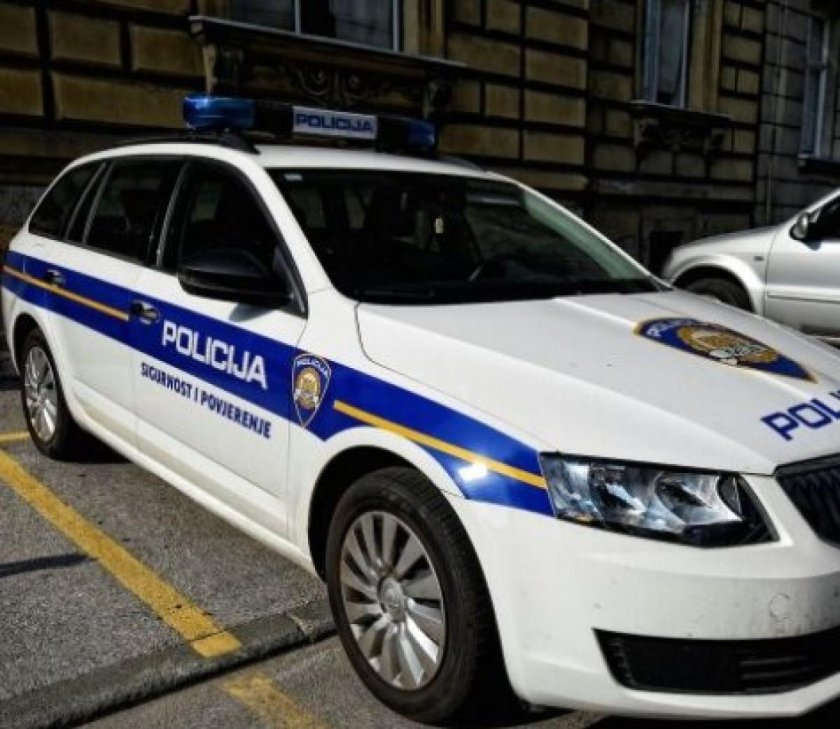 Машины сербской полиции