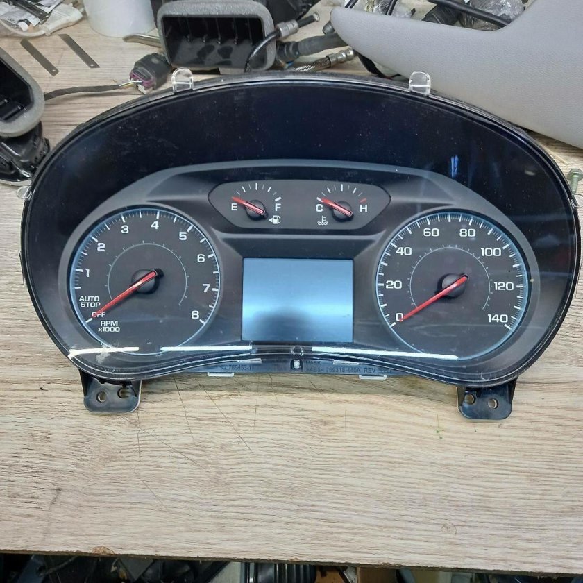 Chevrolet malibu приборная панель