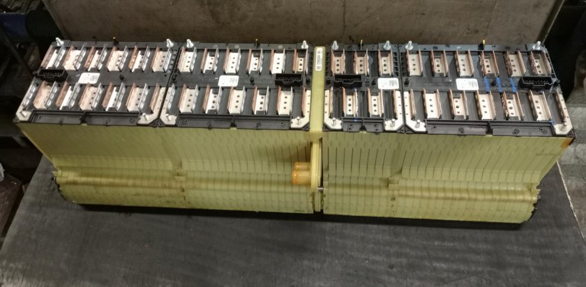 Высоковольтная батарея toyota prius