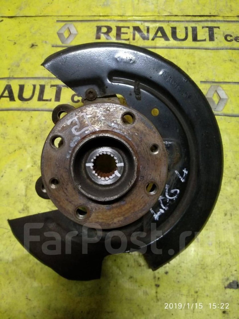 Поворотный кулак Рено Сандеро