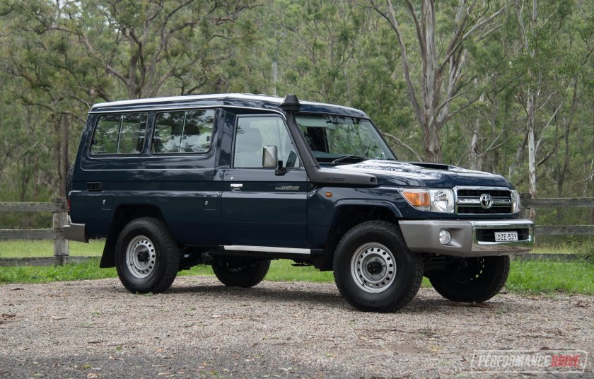 Toyota Land Cruiser 75