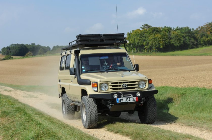 Toyota Land Cruiser 78