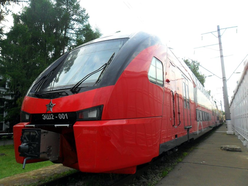 Штадлер эш2-001