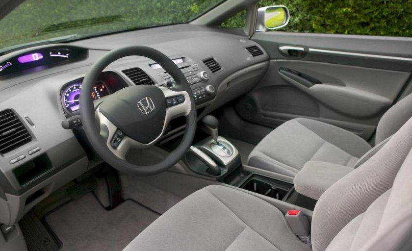 Honda Civic 2008 седан салон
