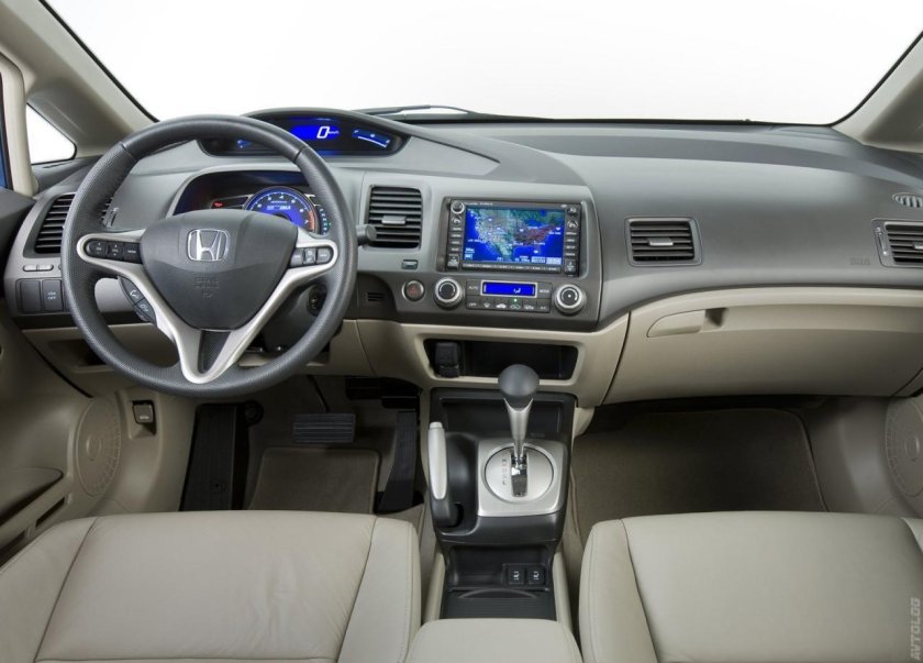 Honda Civic 2008 седан салон