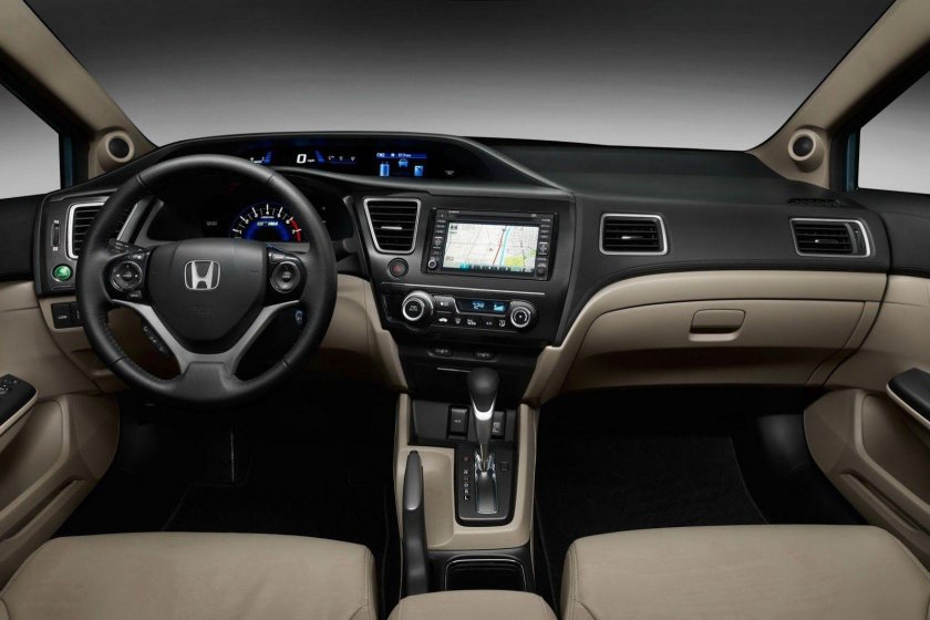 Honda Civic 2013 седан
