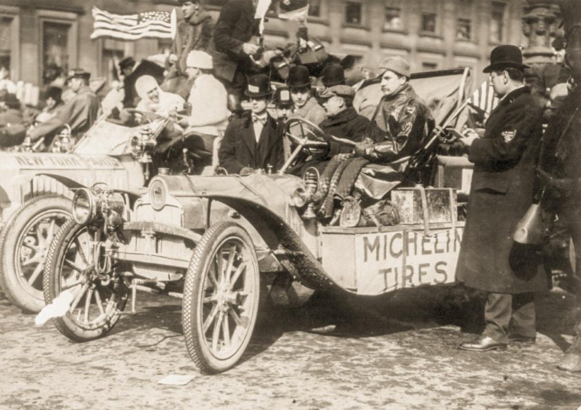 Первые автомобильные гонки во Франции 1894