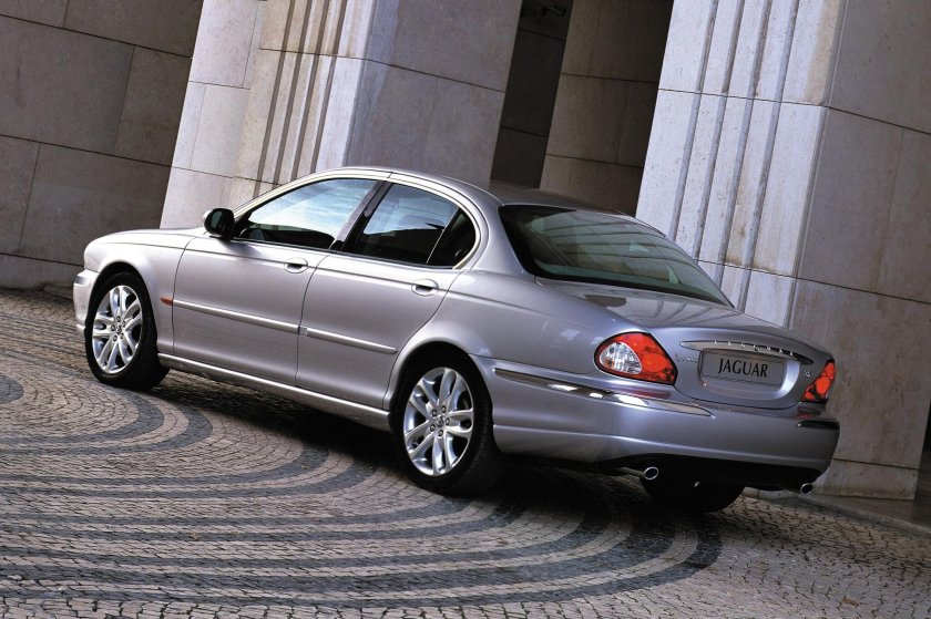 Ягуар x Type 2002