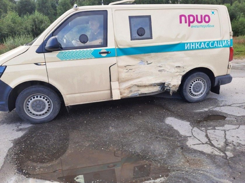 Volkswagen Transporter инкассаторский