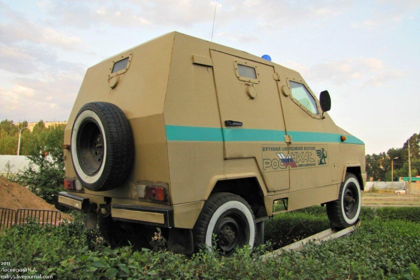 УАЗ Буханка броневик