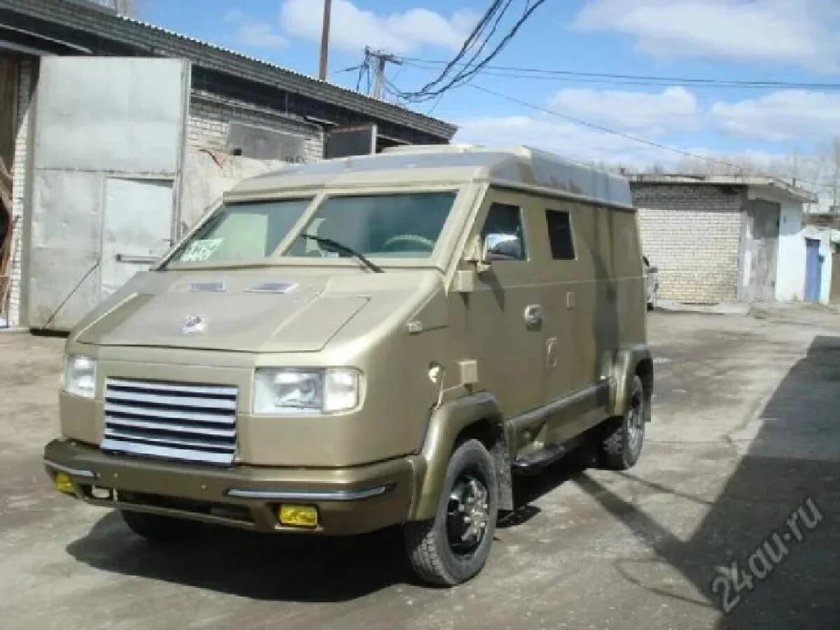 Инкассаторский броневик ГАЗ 2957 Охта