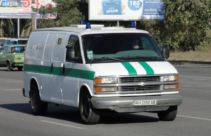 Инкассаторский автомобиль