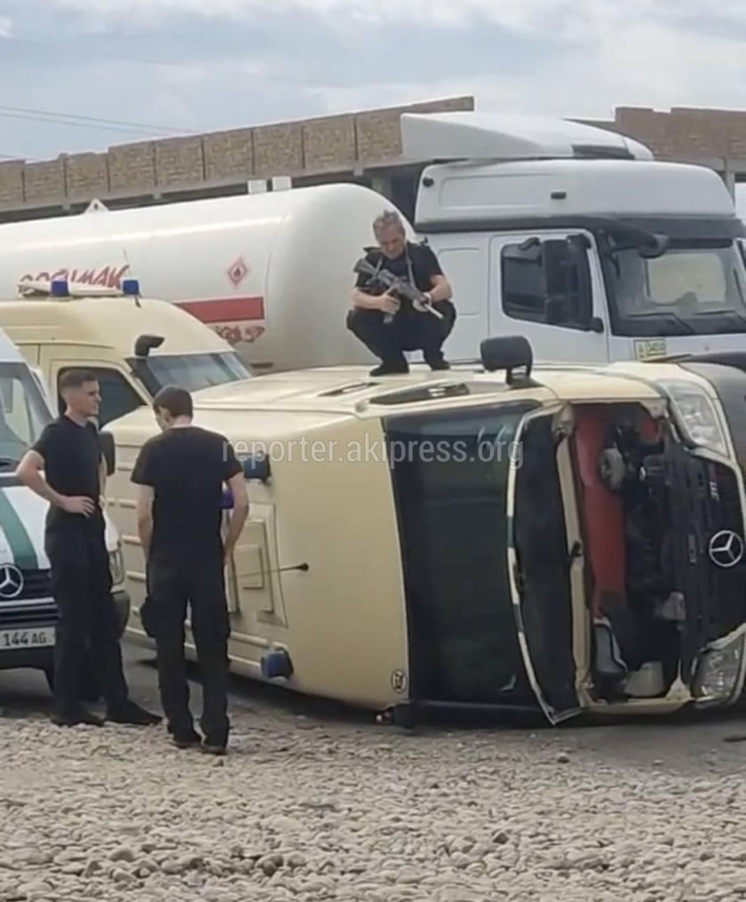 Машина инкассаторов