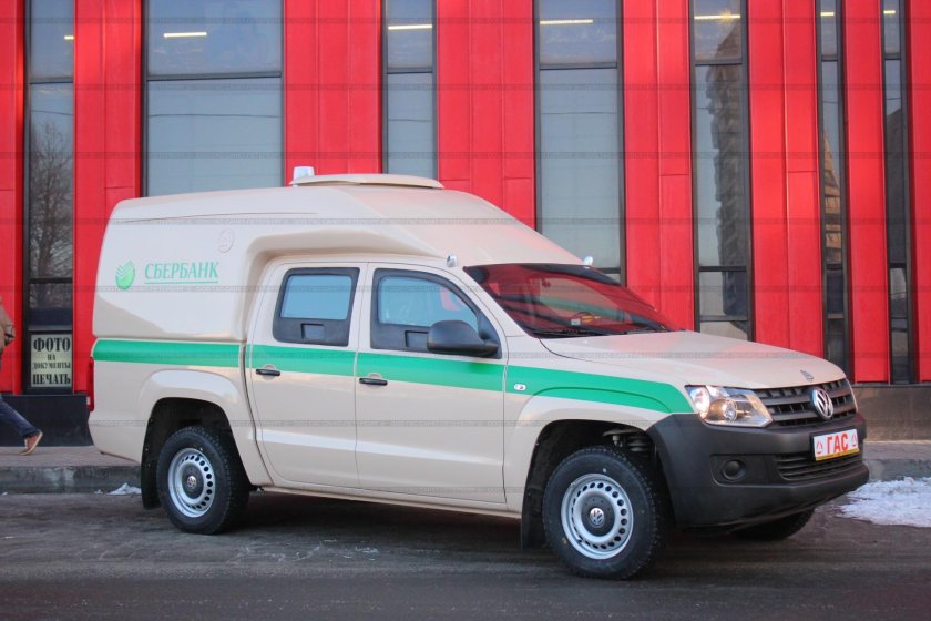 Volkswagen Amarok 2012 инкассатор