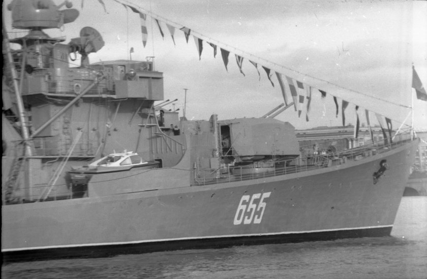 Эскадренный миноносец спешный 56 проект