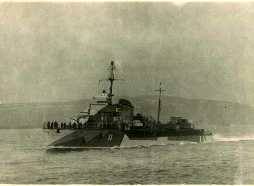 Гвардейский эскадренный миноносец Гремящий проекта 7