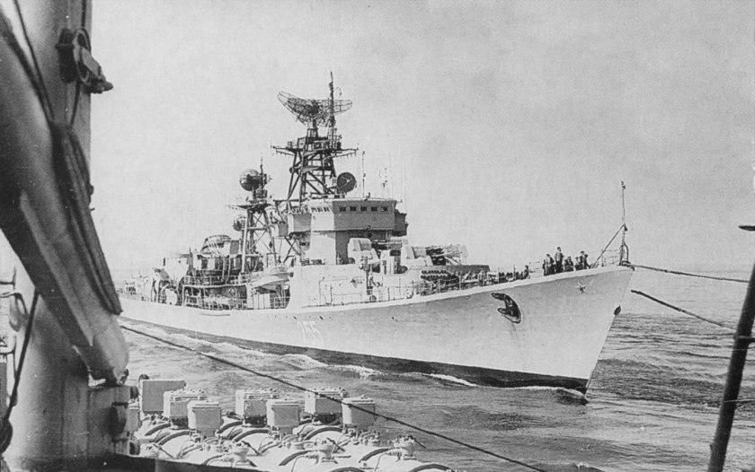 Эсминец Бедовый проект 56