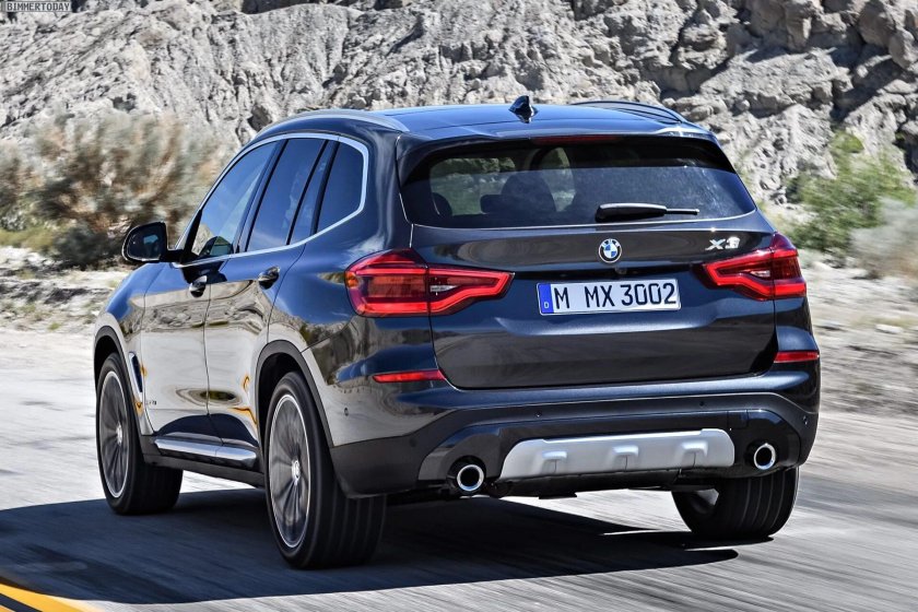 БМВ Икс 3 2017