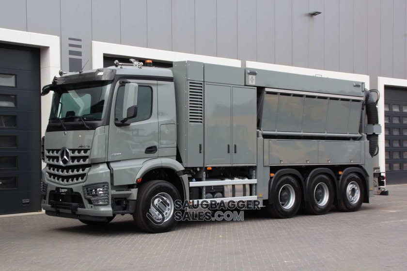 Mercedes benz arocs