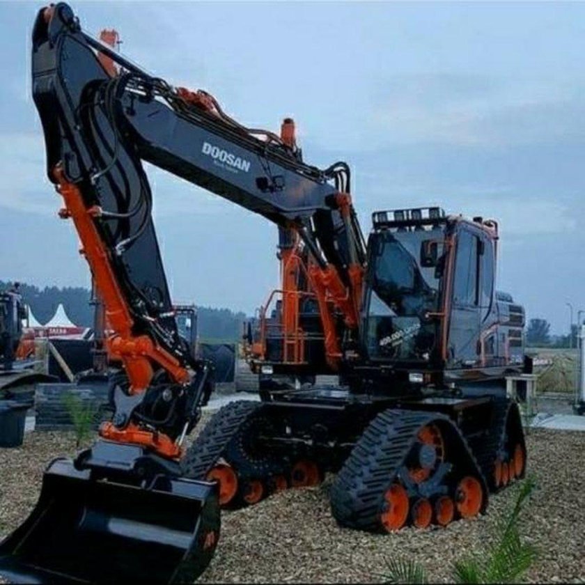 Экскаватор Доосан