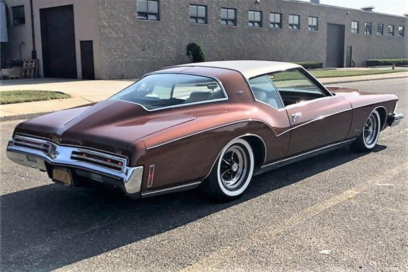 Buick Riviera 73