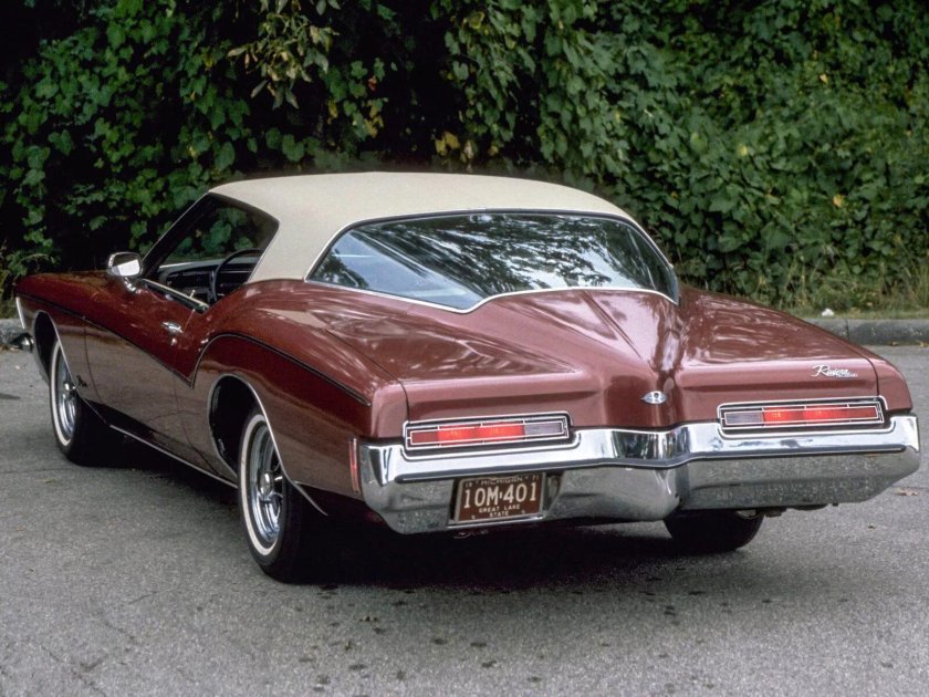 Buick Riviera 1971