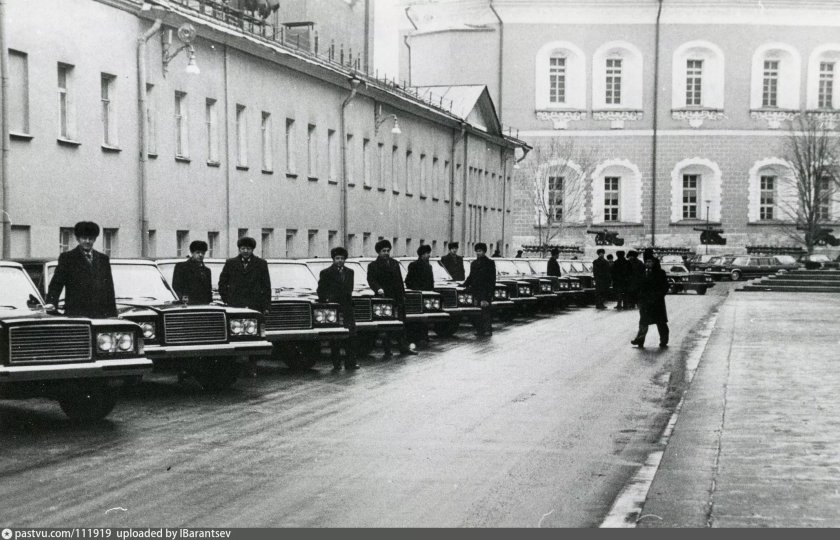 Гараж особого назначения Кремль