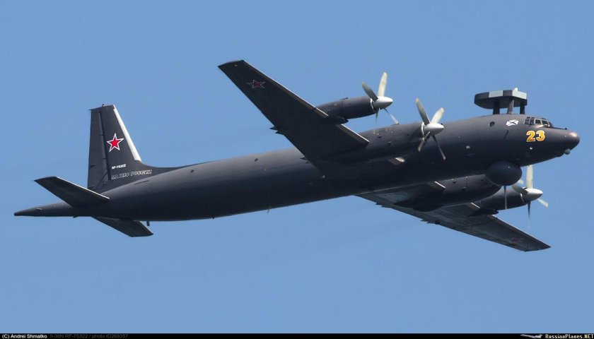 Противолодочный самолет ил-38н