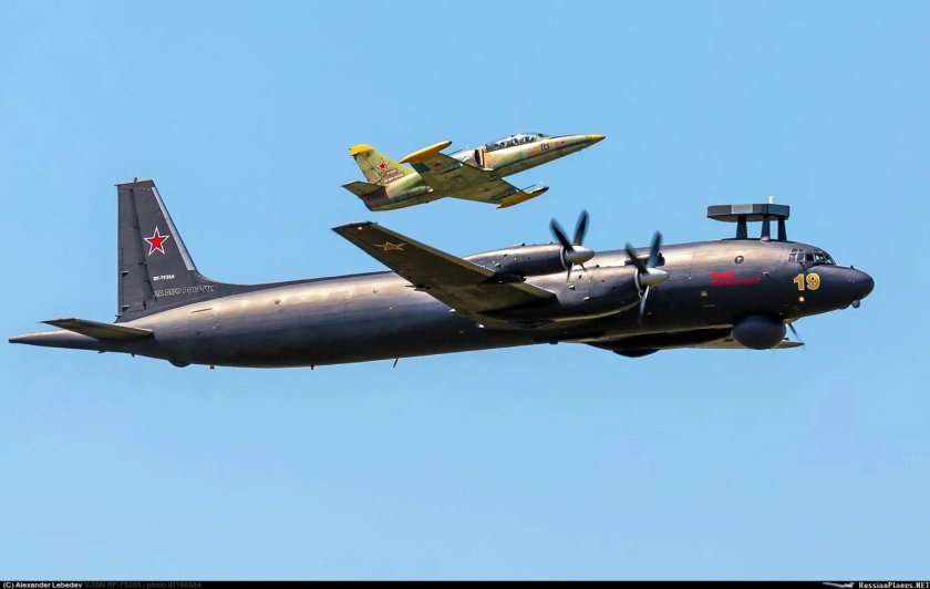 Противолодочный самолет ил-38н