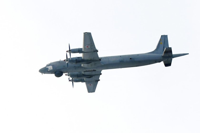 Противолодочный самолет ил-38н