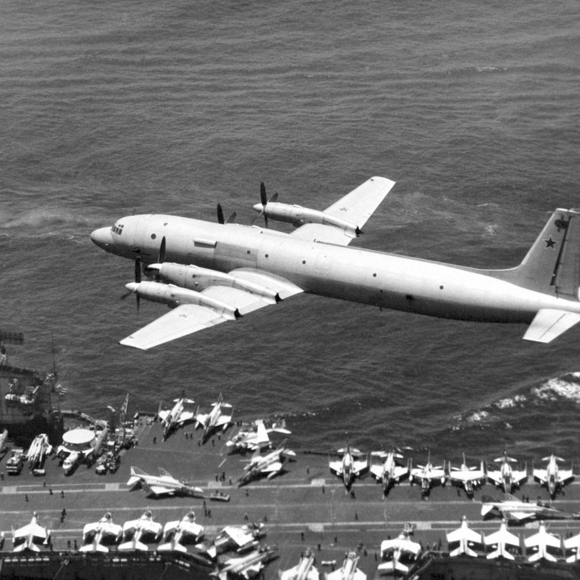 Ил-38 самолёт