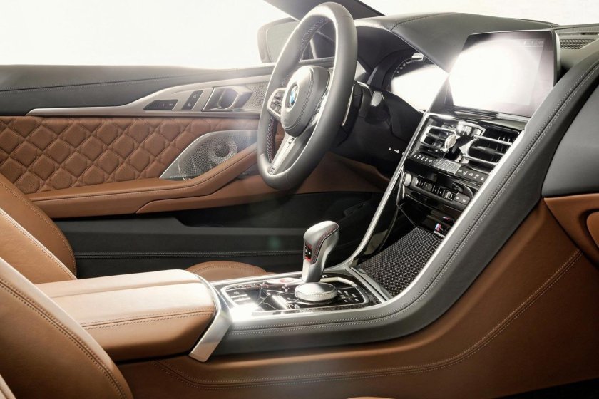 BMW m8 Competition салон