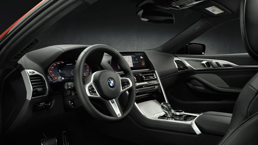 BMW m850i салон