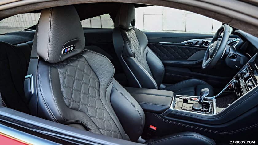 BMW m8 Competition салон