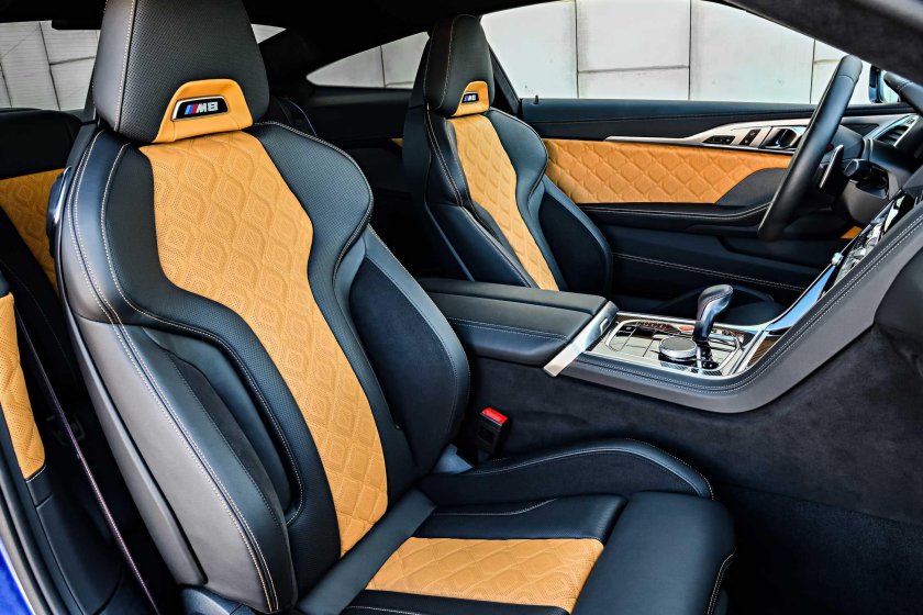 BMW m8 салон