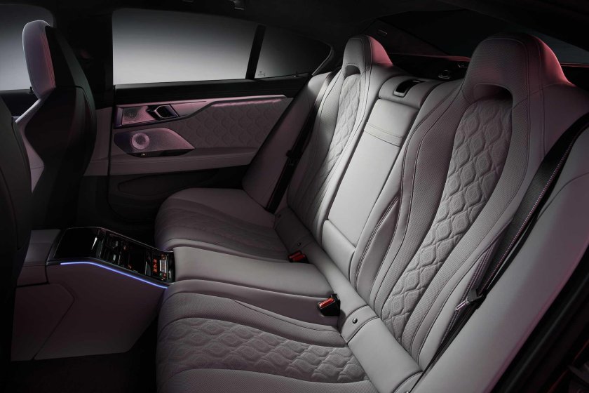 BMW 8 Gran Coupe салон