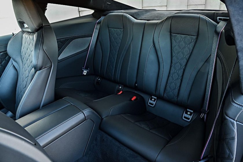 BMW m8 Competition салон