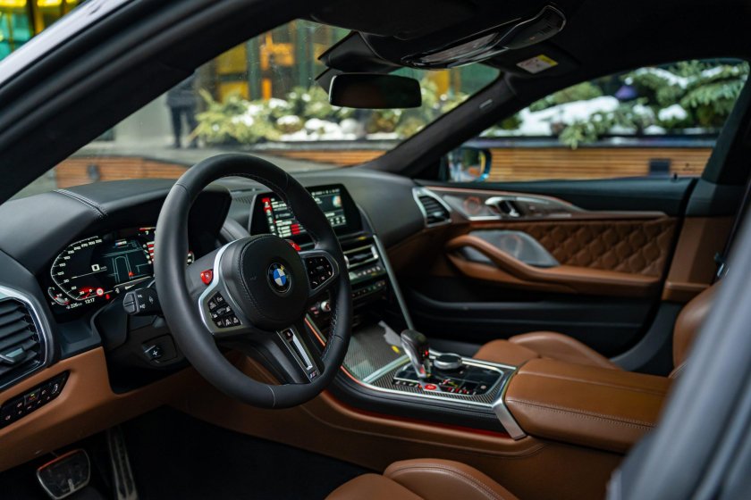 Bmw m8 салон