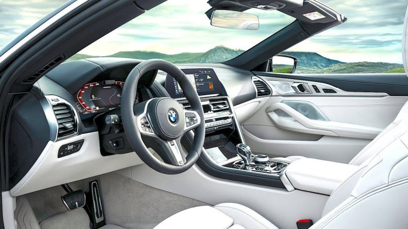 BMW g8 Interior
