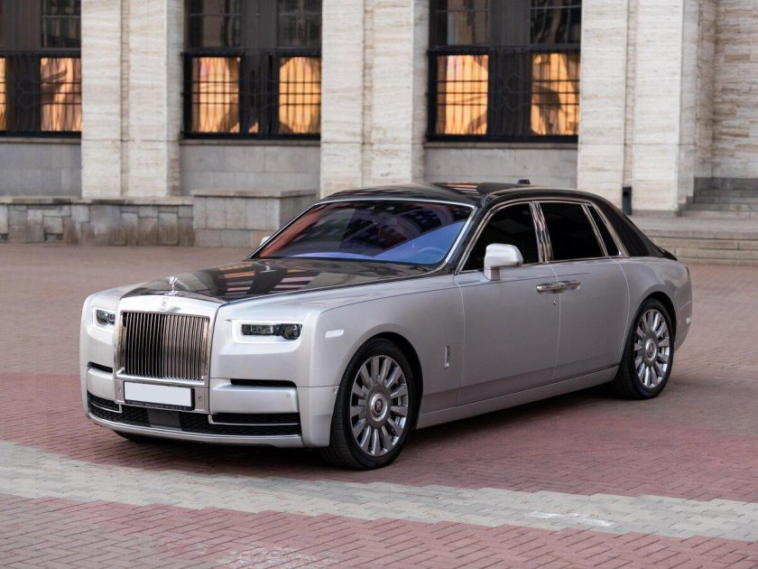 Rolls Royce Phantom 8