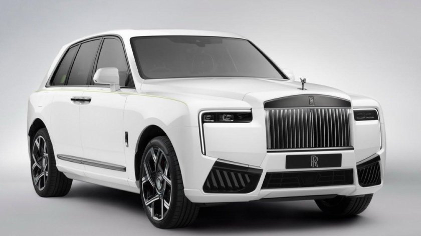 Rolls royce cullinan series ii