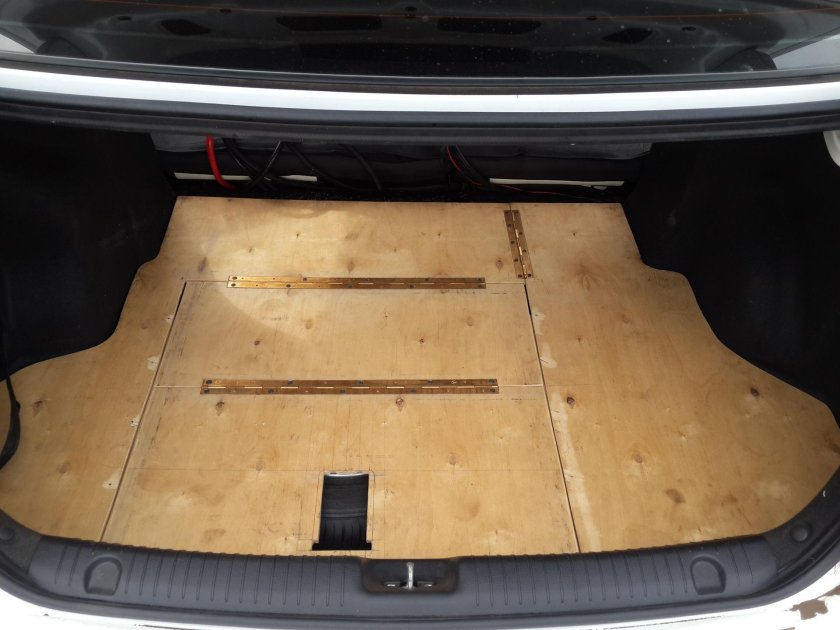 Фальшпол в Киа Рио 4 под усилители