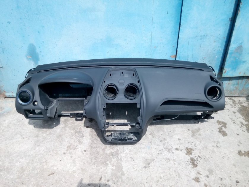 Ford Fiesta Торпедо