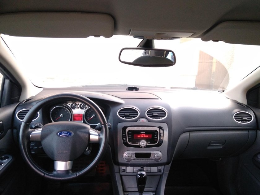 Верхний бардачок Форд фокус 2