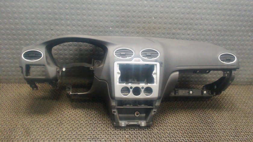 Передняя торпеда фокус 2